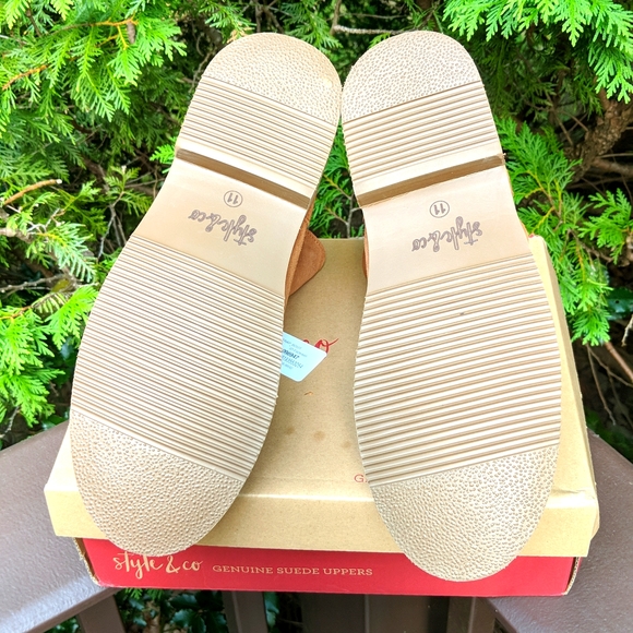 Style & Co. Fur-lined Leather Ankle Booties - Picture 6 of 8